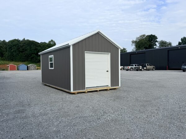 IMG_1719 12x20 Garage